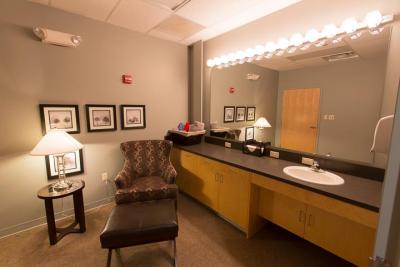 Dressing-Room-2-Hempstead-Hall